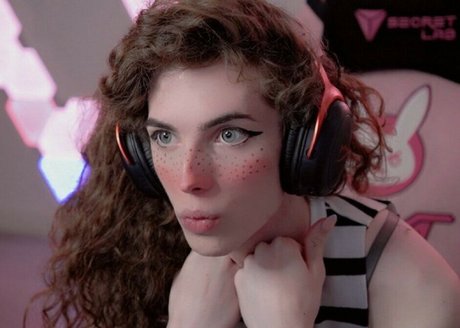 ASpicyCow onlyfans nude leaks