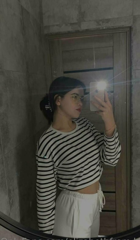 elizabethfrom love onlyfans nsfw