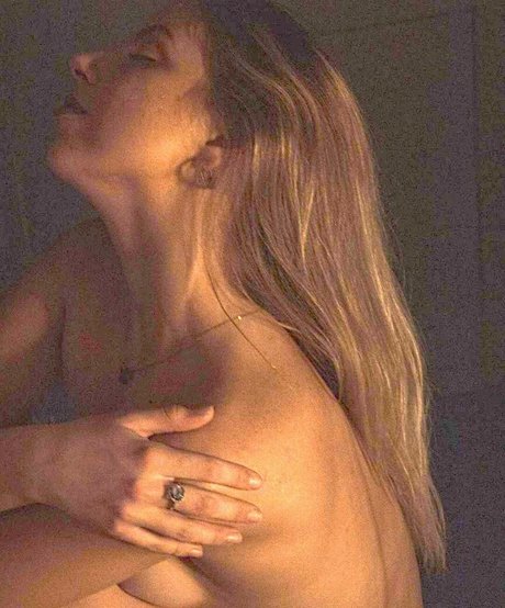 Lia Swan onlyfans uncensored