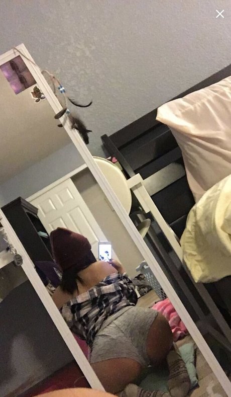 Vy Tran nude onlyfans pics