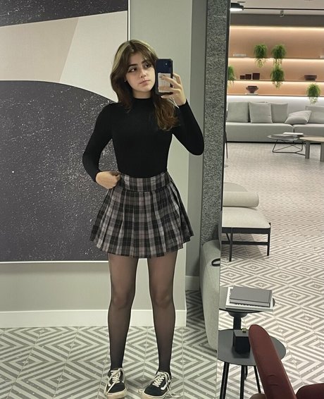 Isabella Angelina onlyfans leak nude