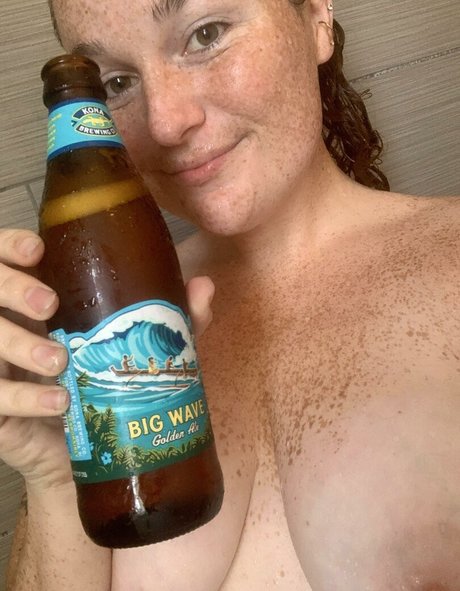 Freckled Baby onlyfans leaj