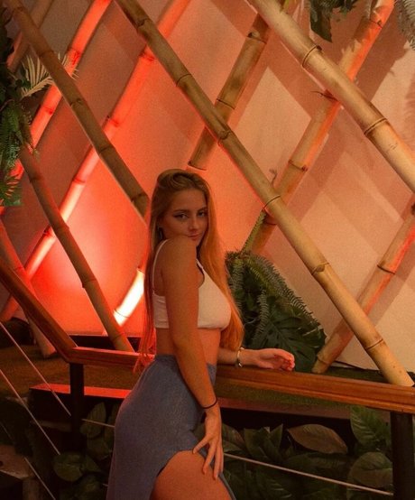 Julie Remoissenet onlyfans nude