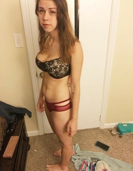 Emily Giangaspro onlyfans archives