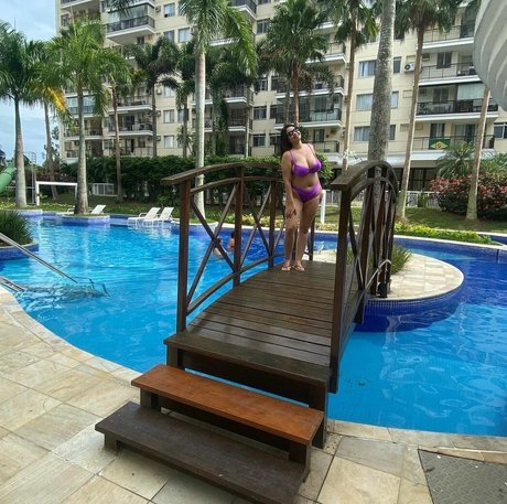 Leandraangelina naked on onlyfans