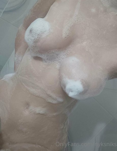 Nyks Niks only fans nudes