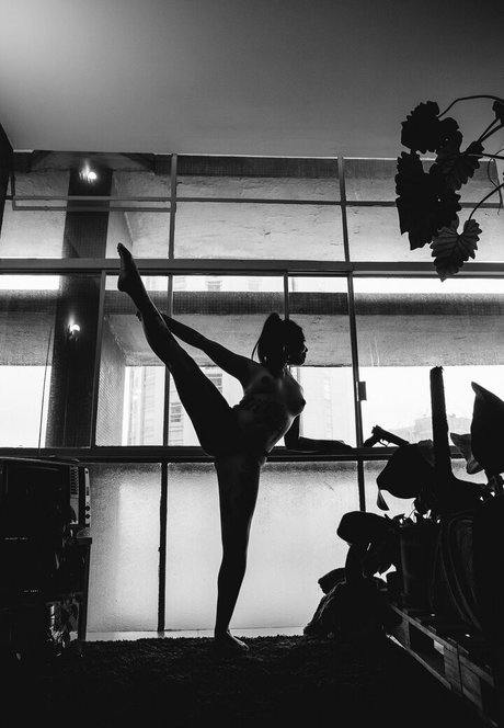 Sabirrna feet onlyfans