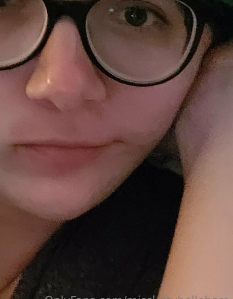 misskittyhellebore only fans pics