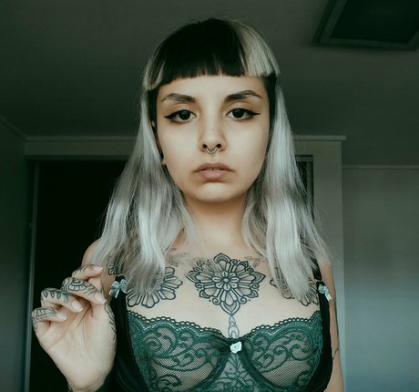 imbellatrixx onlyfans pics