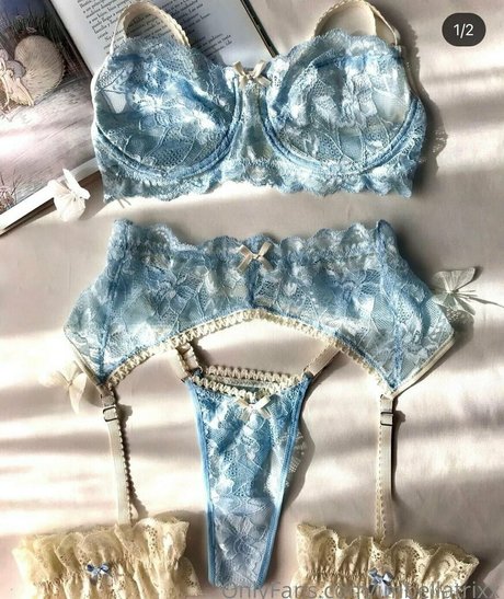 imbellatrixx onlyfans strip tease