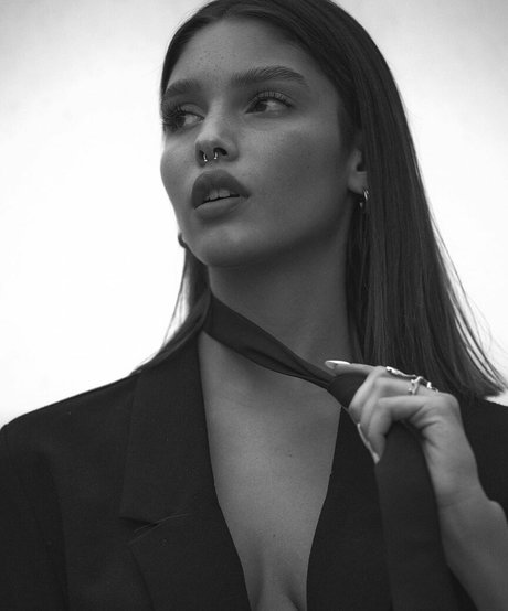 Yaheli Ovadya sexy onlyfans