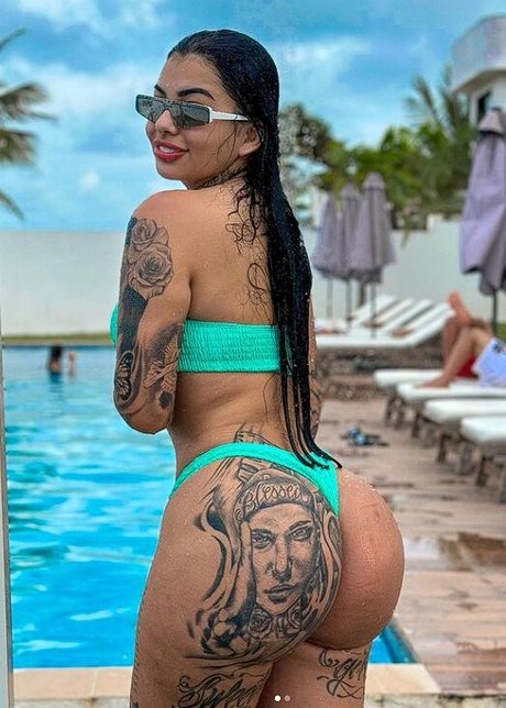 Carol Mourah onlyfans leak nudes