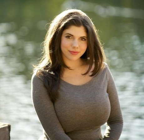 Emily Helen Barry onlyfans sexy