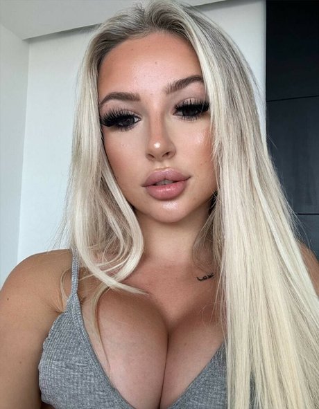 sophielouise1x onlyfans archive