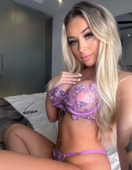 sophielouise1x leak onlyfans