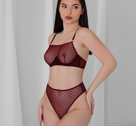 Vitalia Tavorskaya onlyfans porn leak