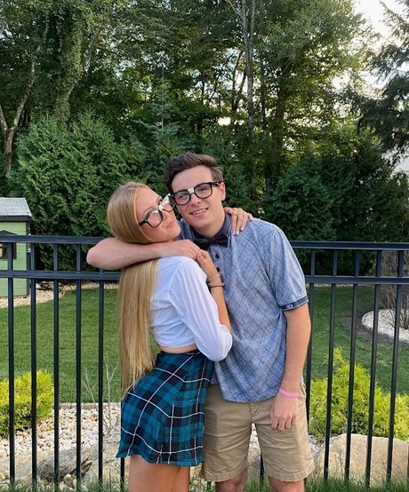 Lindsay Farland leaked onlyfans pics