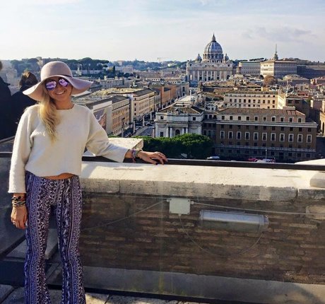 Jenna Zolla onlyfans leaked.