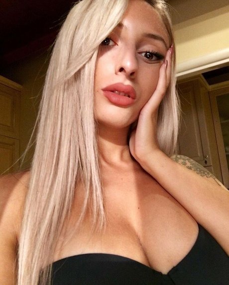 Nicla Moccia onlyfans archives