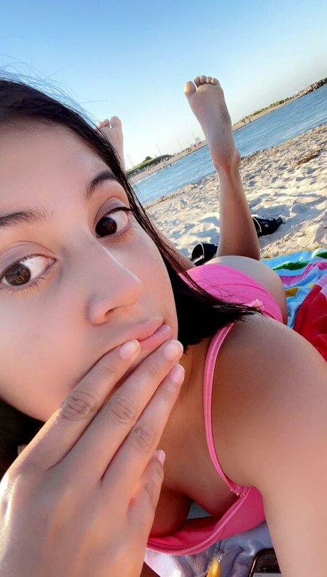 ohstrawburry onlyfans pics