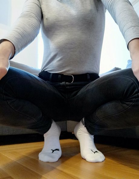 tallgirlwithfeets onlyfans nude tits