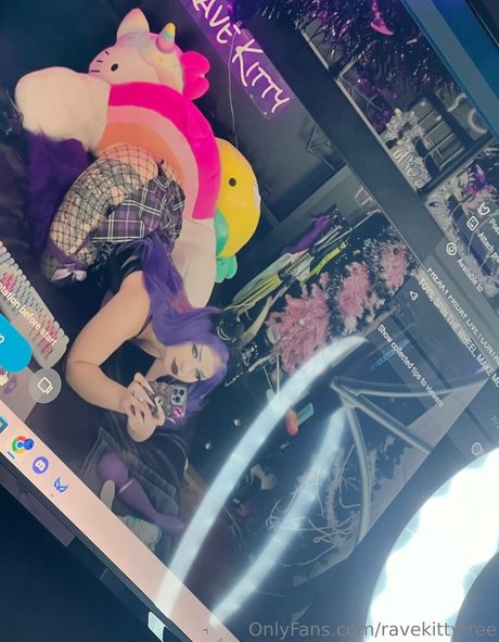 ravekittyfree onlyfans free