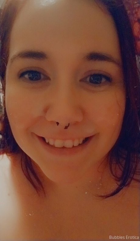 bubbleser0tica nude only fans