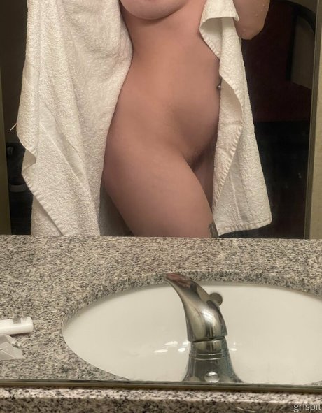 grlspit leaked porn onlyfans