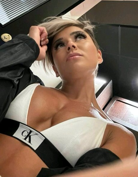 Sophie Arvebrink onlyfans leaked photos