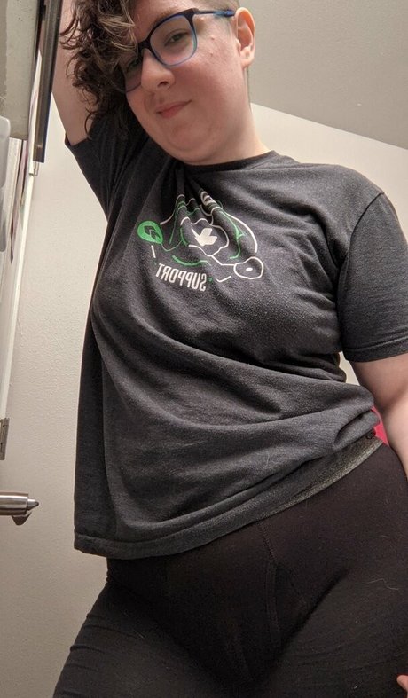 wednesdayeve free onlyfans