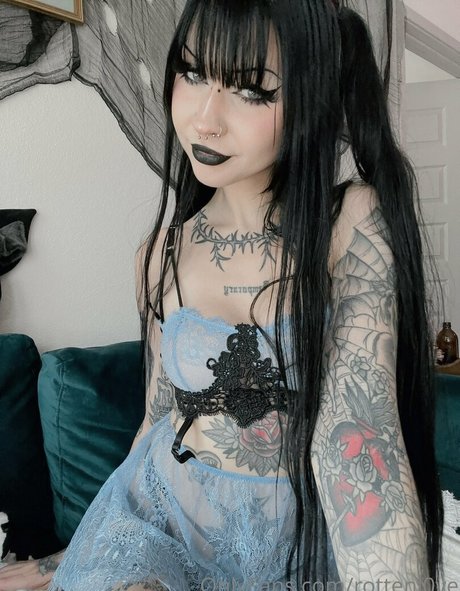 rottenl0ve nude onlyfans pics