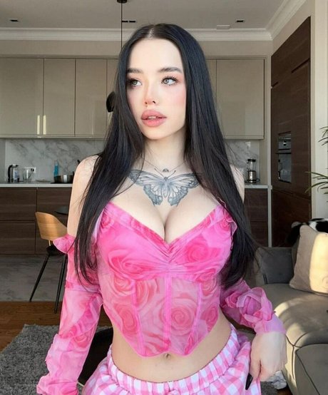 lyna com en onlyfans