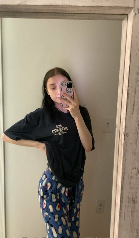 littlebabyyt onlyfans nude photos