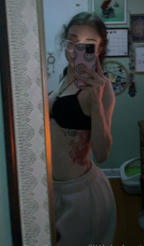 littlebabyyt onlyfans posts