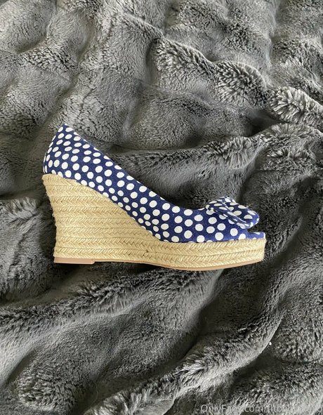 zoeytaylor xxx nudes onlyfans leaked