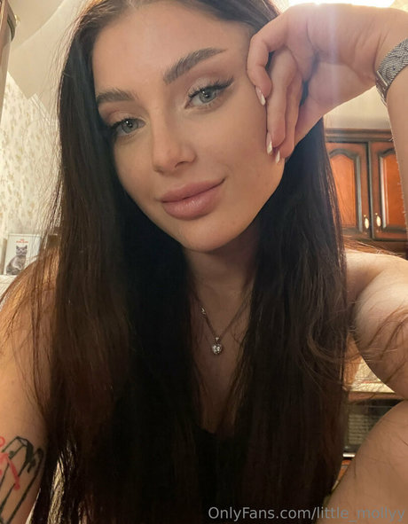 little mollyy only fans pictures