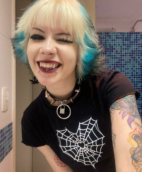 Luh Setra leak only fans