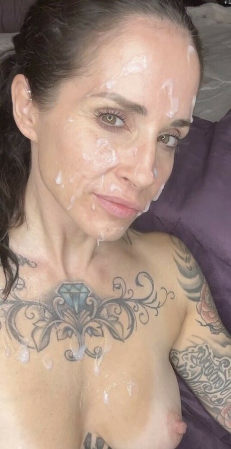 Leigh Wolfe only fans nude