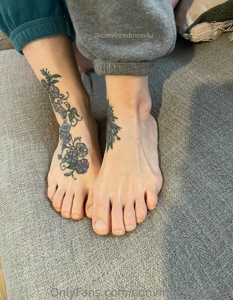 Convincedmom4u onlyfans nude content