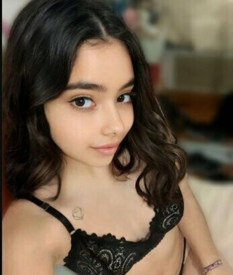 mia moxie onlyfans nude leaked