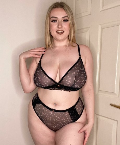 Kirsten Minnery laing only fans free