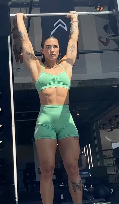 Kelly Matthews onlyfans strip