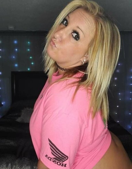 gwennie1993 onlyfans leaked free