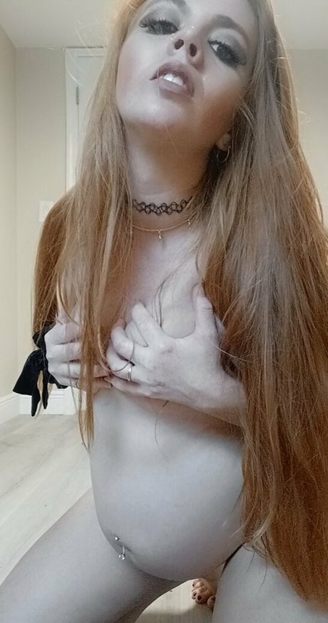 gwennie1993 onlyfans topless