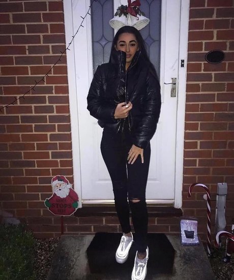 Chloe Reynolds onlyfans leake