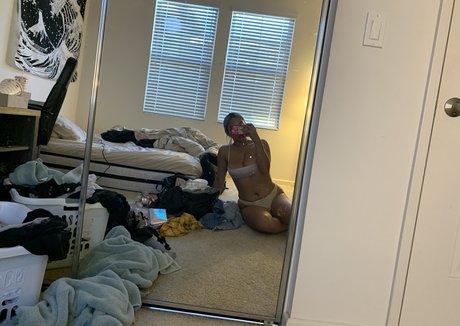 shaytiara onlyfans picture