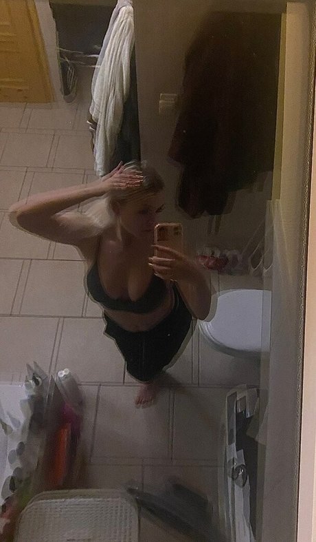 Justyna Czerwinska onlyfans leaks