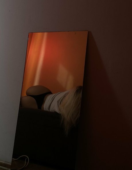 Justyna Czerwinska nude onlyfans pics