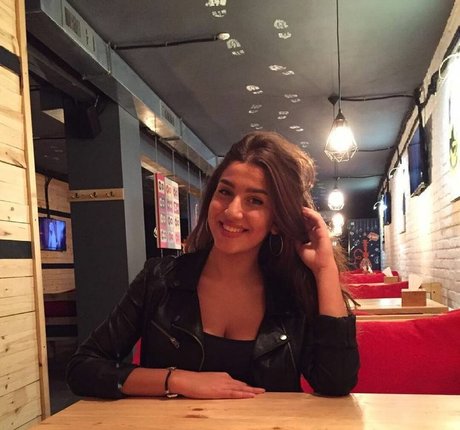 Valeriia Simavonian Profile pic