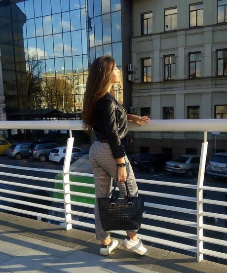 Valeriia Simavonian only fans review